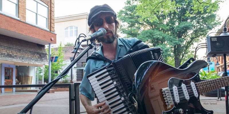 Live streaming radio performance